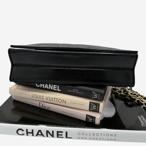 Chanel Black Lambskin Full Flap Shoulder Bag - Picture 6 of 16
